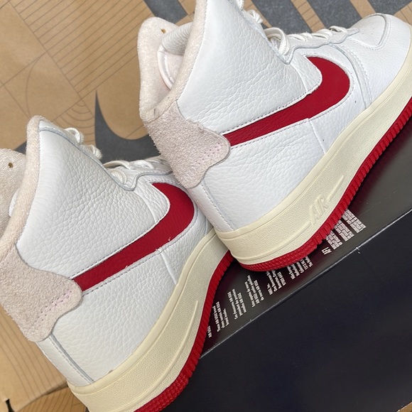 NIKE W AF1 SCULPT Summit White/Gym Red - Picture 15 of 16